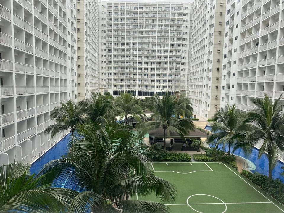 SHORE RESIDENCE D13 shortwalk Mall of asia near airport Apartment in Pasay