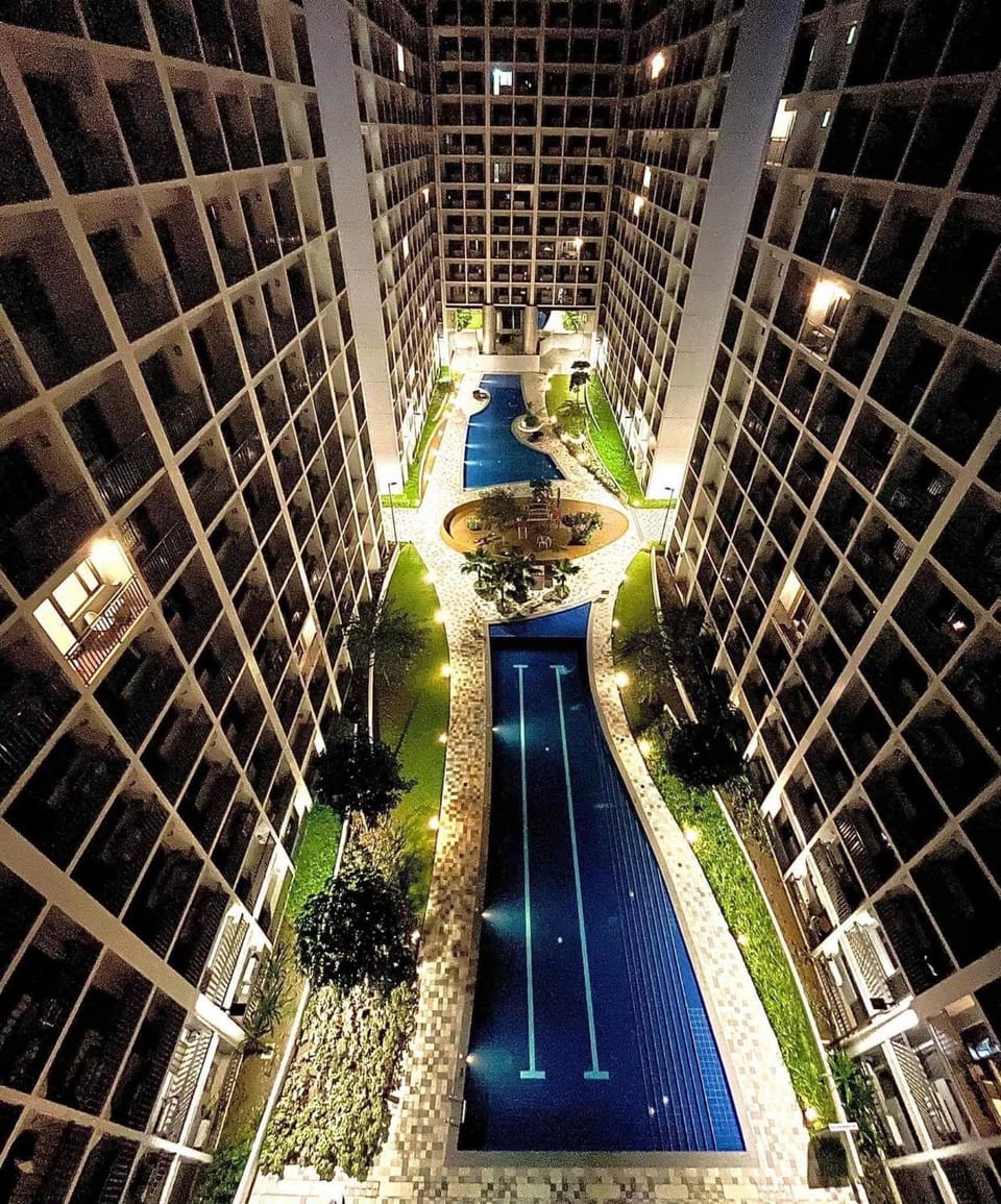 SHORE RESIDENCE D13 shortwalk Mall of asia near airport Apartment in Pasay