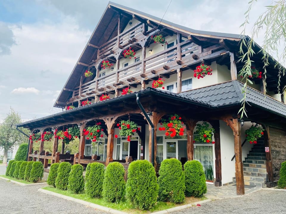 PASTRAVARIA ALINA Bed and Breakfast in Romania