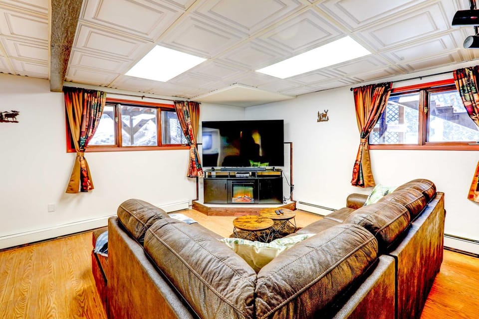 Ideally Located Fairbanks Vacation Rental! House in Alaska