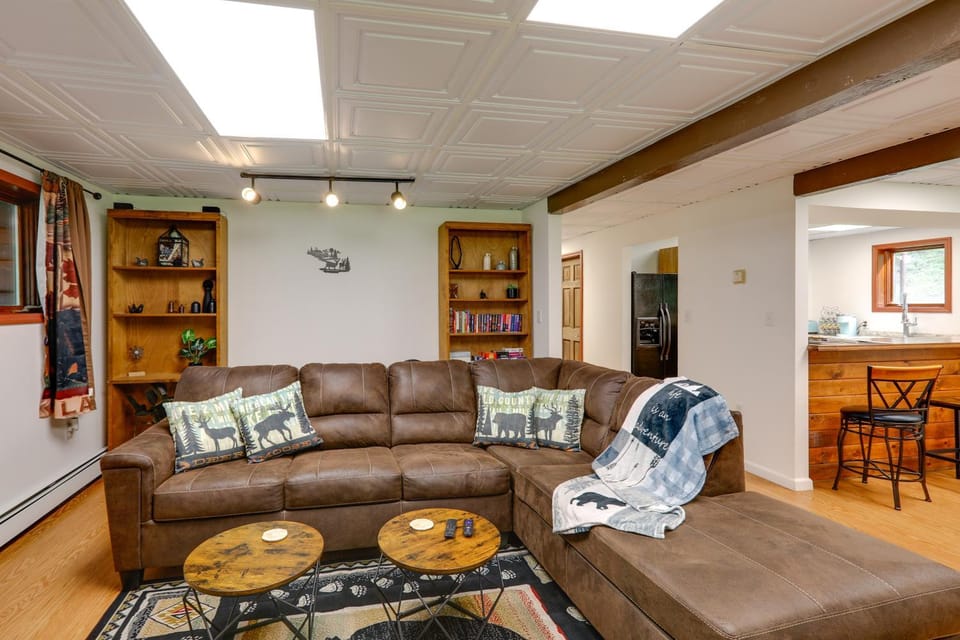 Ideally Located Fairbanks Vacation Rental! House in Alaska