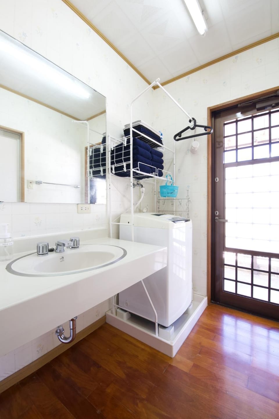 ゼネラルハイツ栄町3,4F Apartment in Naha