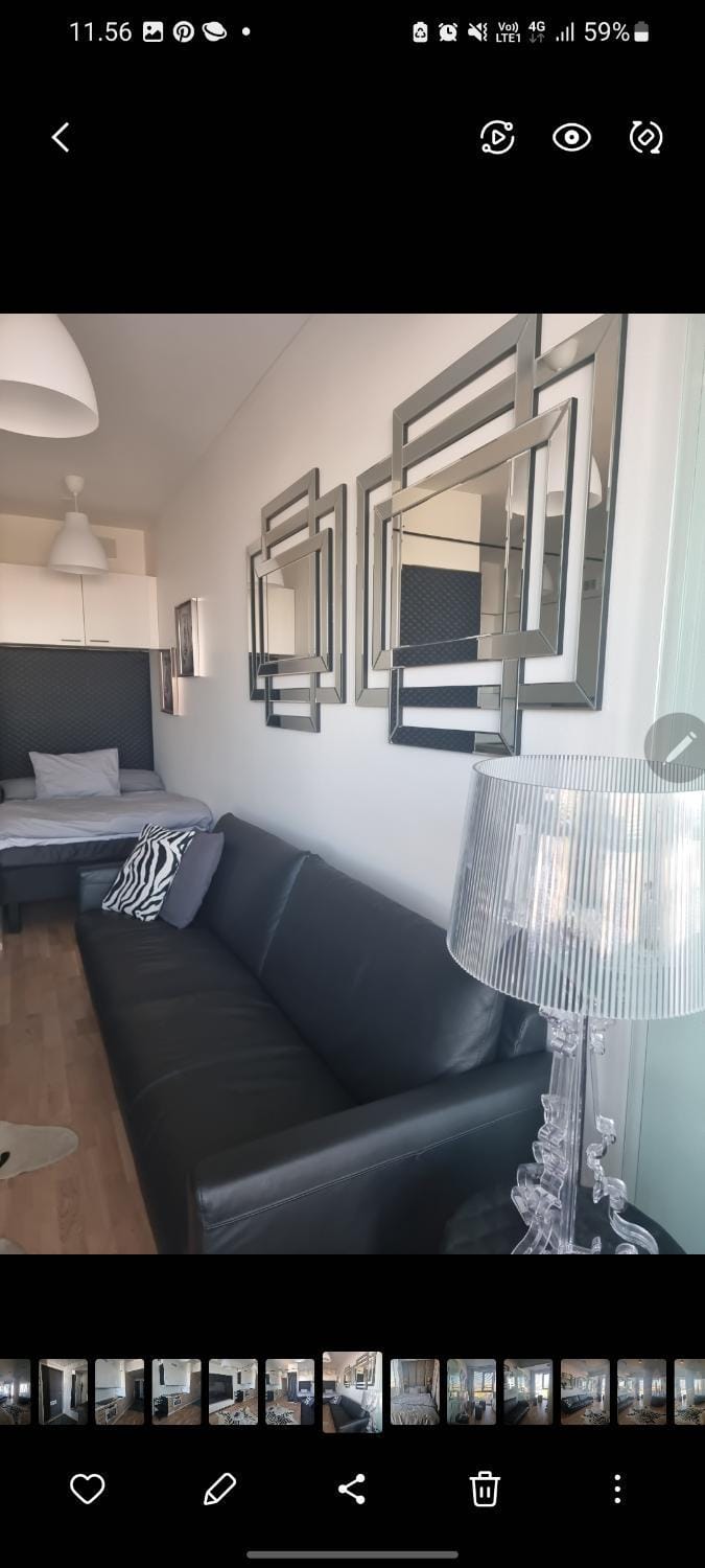 Communal lounge/ TV room