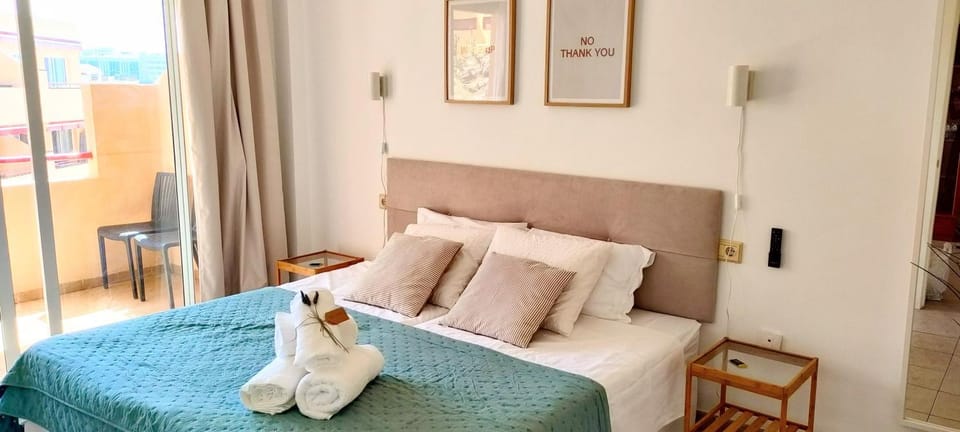 Bed, Balcony/Terrace