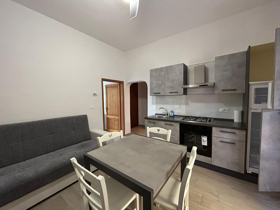 Kitchen or kitchenette, kitchen
