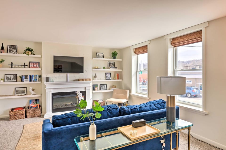 Cincinnati Vacation Rental 6 Mi to Downtown! Apartment in Cincinnati