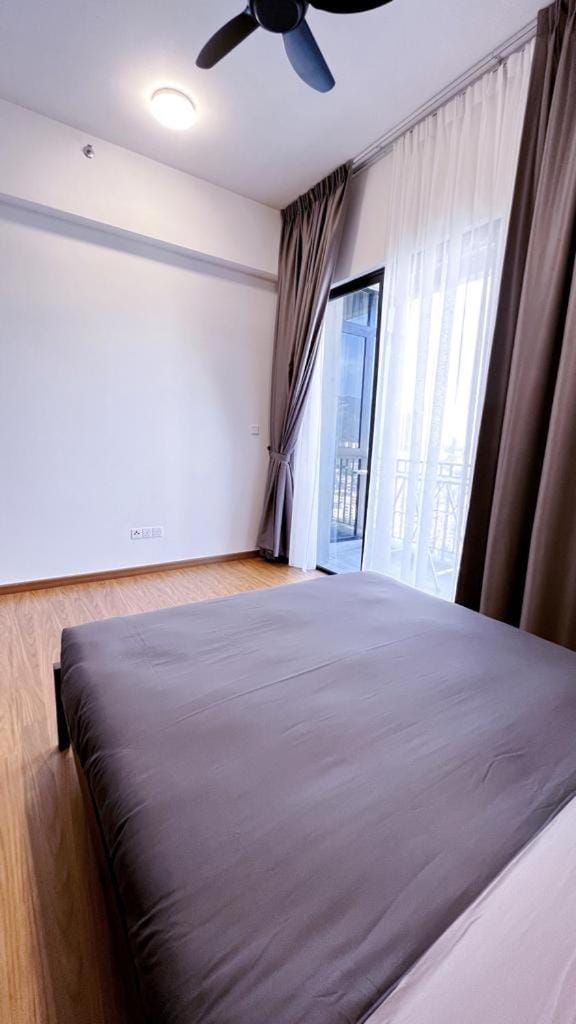Bed, Bedroom, fireplace