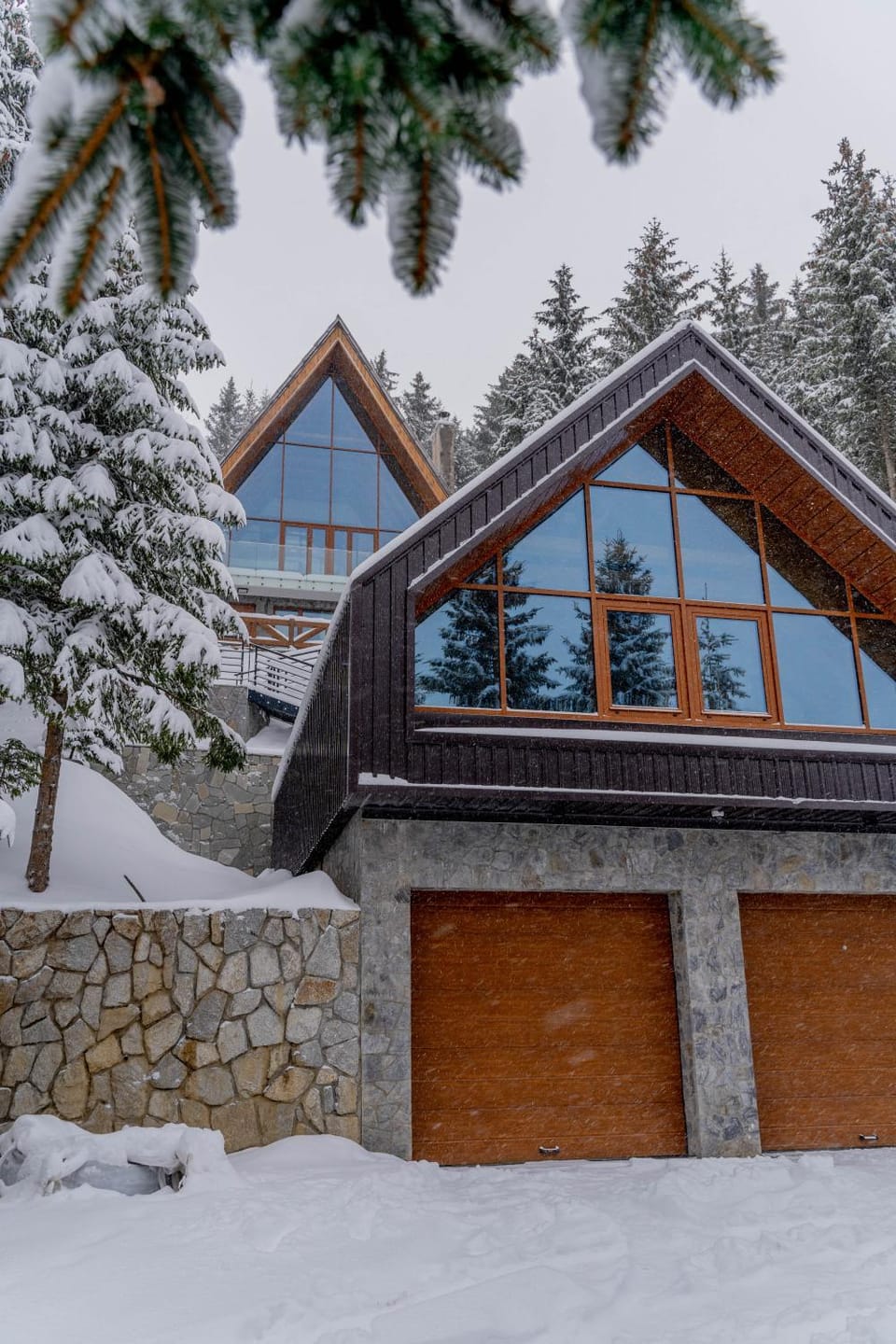 Property building, Day, Natural landscape, Winter