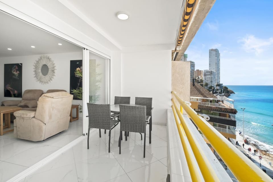 Day, View (from property/room), Balcony/Terrace, Living room, Dining area, Beach, Sea view