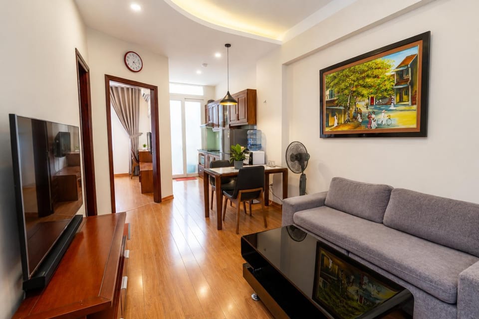 Communal lounge/ TV room, TV and multimedia, Living room, Seating area, Evening entertainment