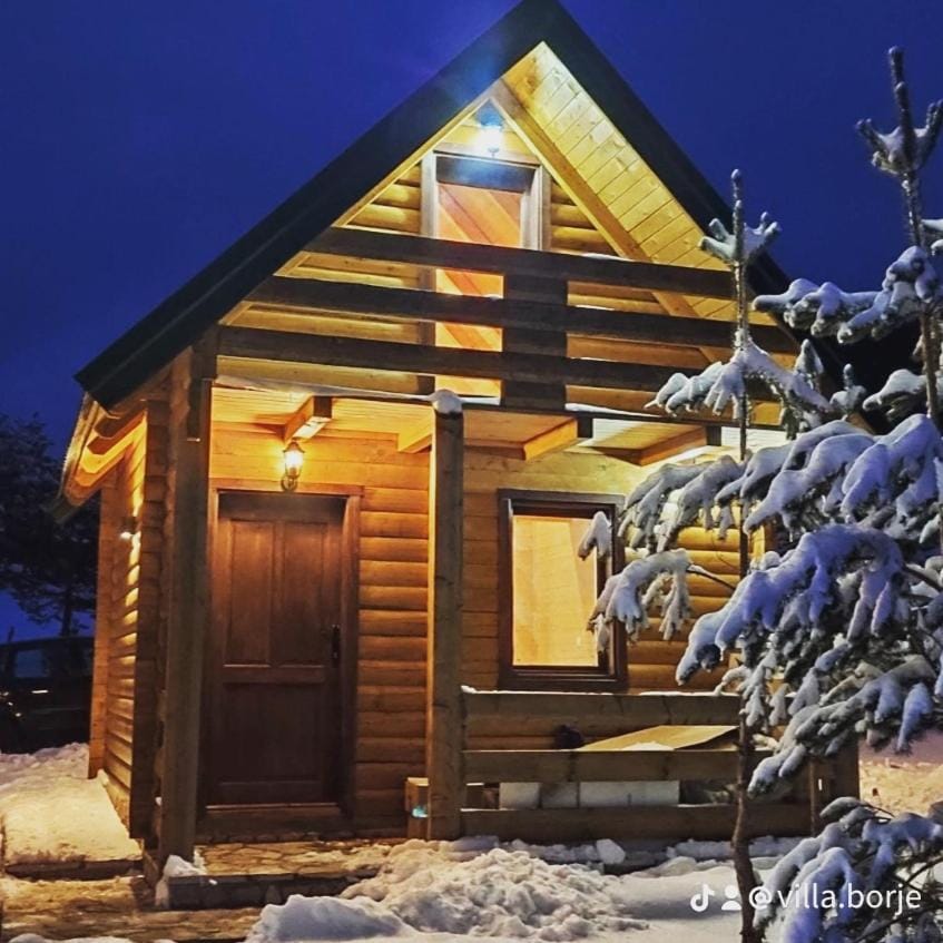 Property building, Winter