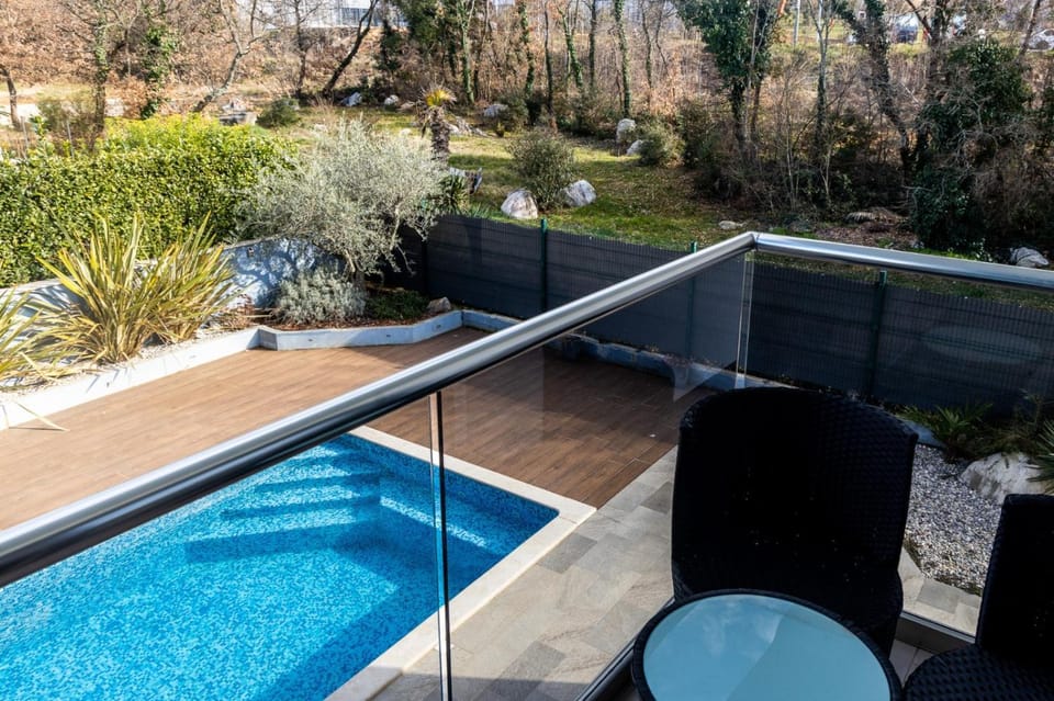 Patio, Natural landscape, Garden, Garden, Garden view, Pool view, Swimming pool, sunbed
