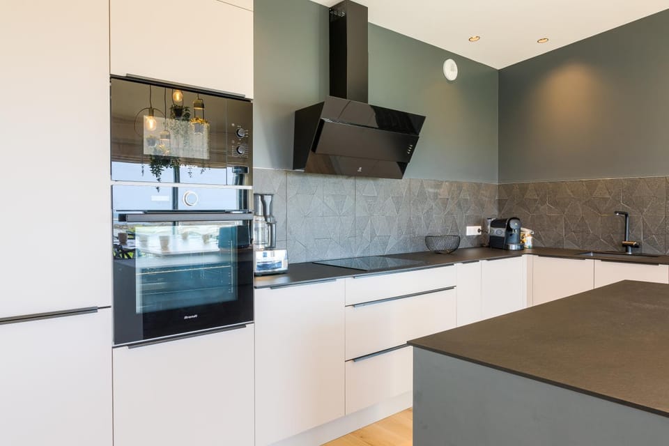 Kitchen or kitchenette, minibar, pet friendly, stove