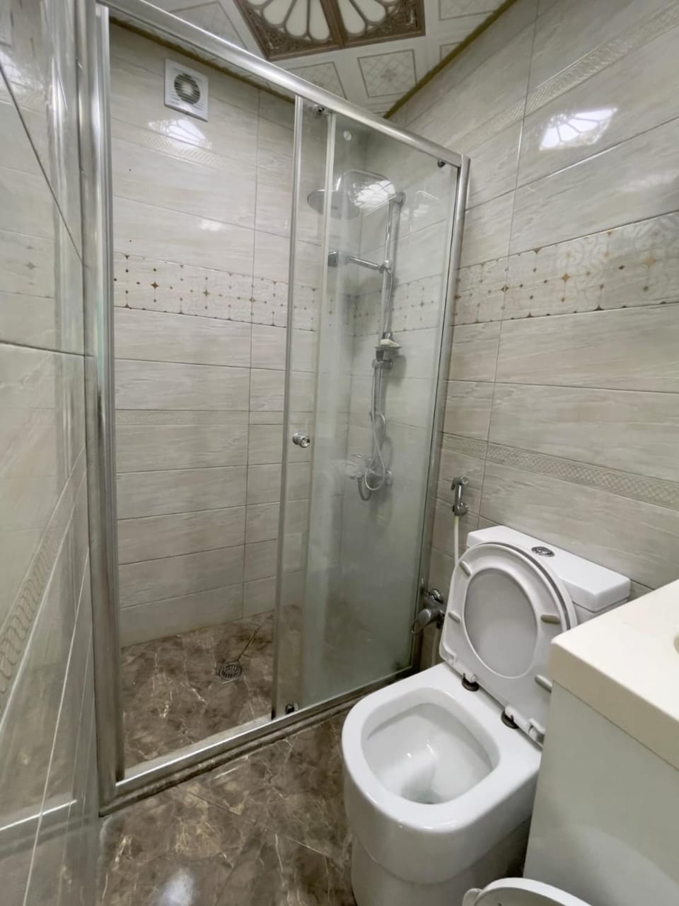 Shower, Toilet, Bathroom