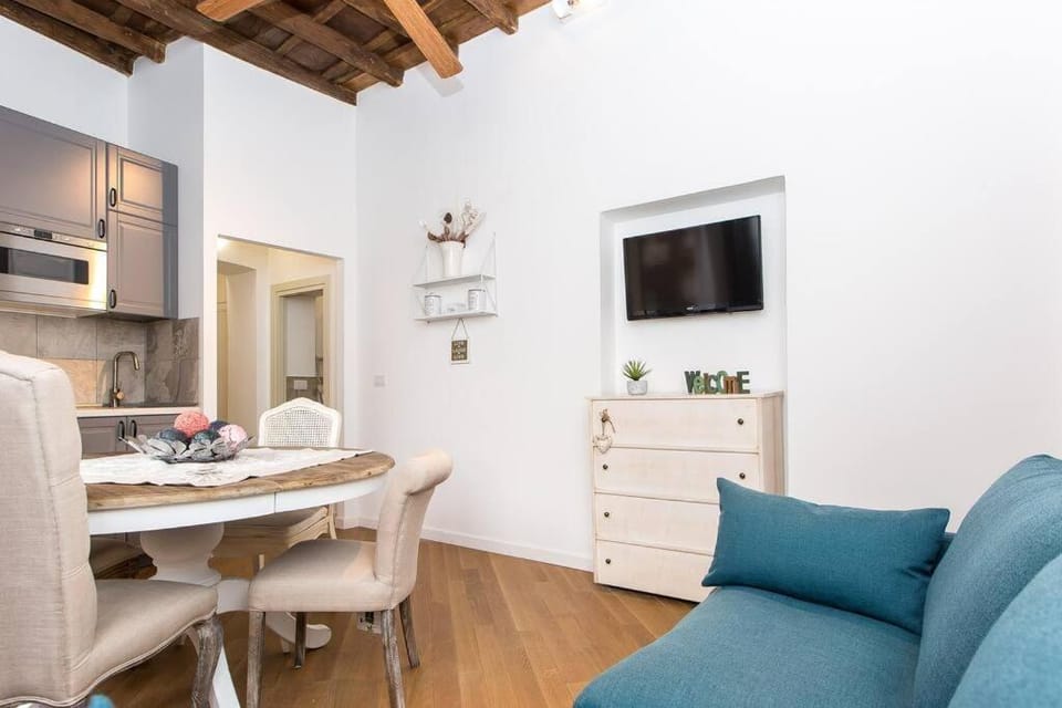 Navona Atmosphere A few meters from Piazza Navona !! Apartment in Rome