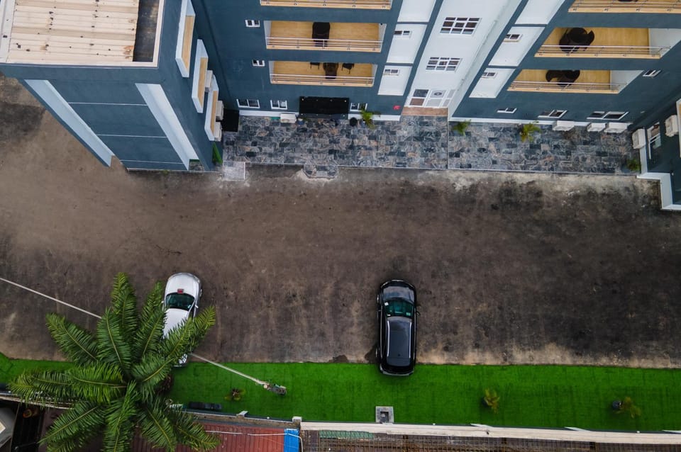 Property building, Bird's eye view