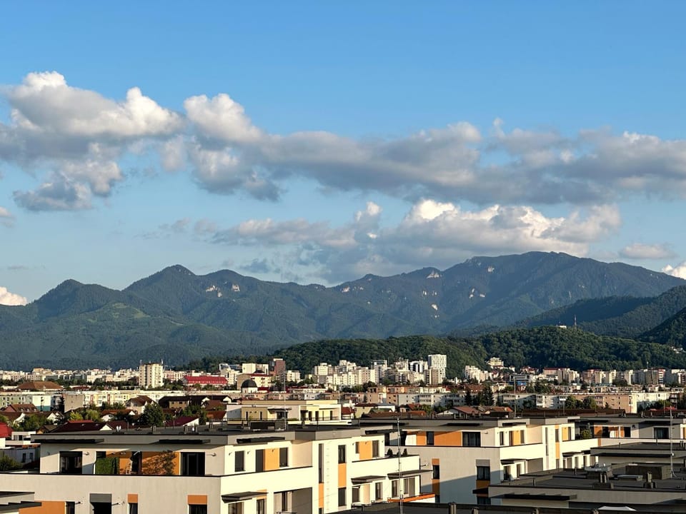 Nearby landmark, Day, Natural landscape, Bird's eye view, View (from property/room), View (from property/room), City view, City view, Mountain view, Mountain view, Street view, Street view, Quiet street view, Facility for disabled guests, acessibility
