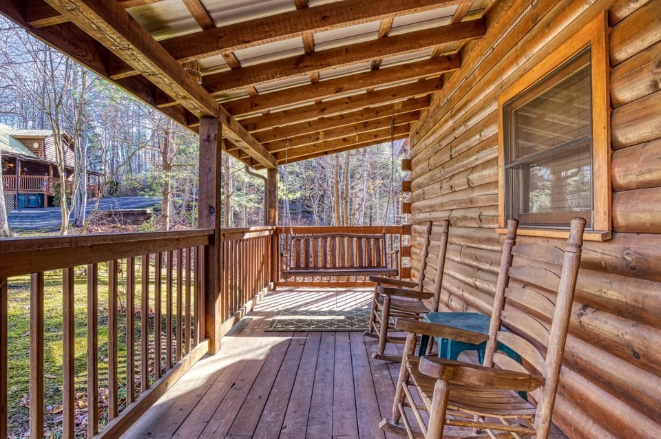 Mountain Memories Is A Perfect Mountain Getaway For A Family Or Couples Retreat! Chalet in Sevier County