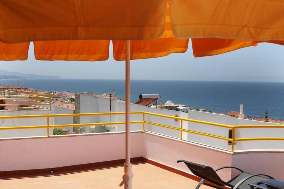 Brilhante - large one bedroom Condo with Splendid Seaview Apartment in Ericeira