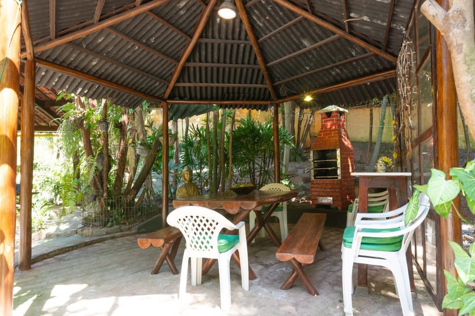 Patio, Day, BBQ facilities, Dining area, Garden view