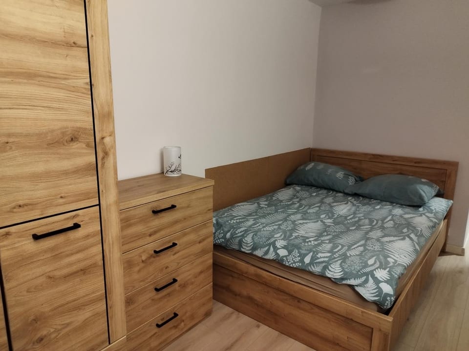 Bed, Bedroom, wardrobe