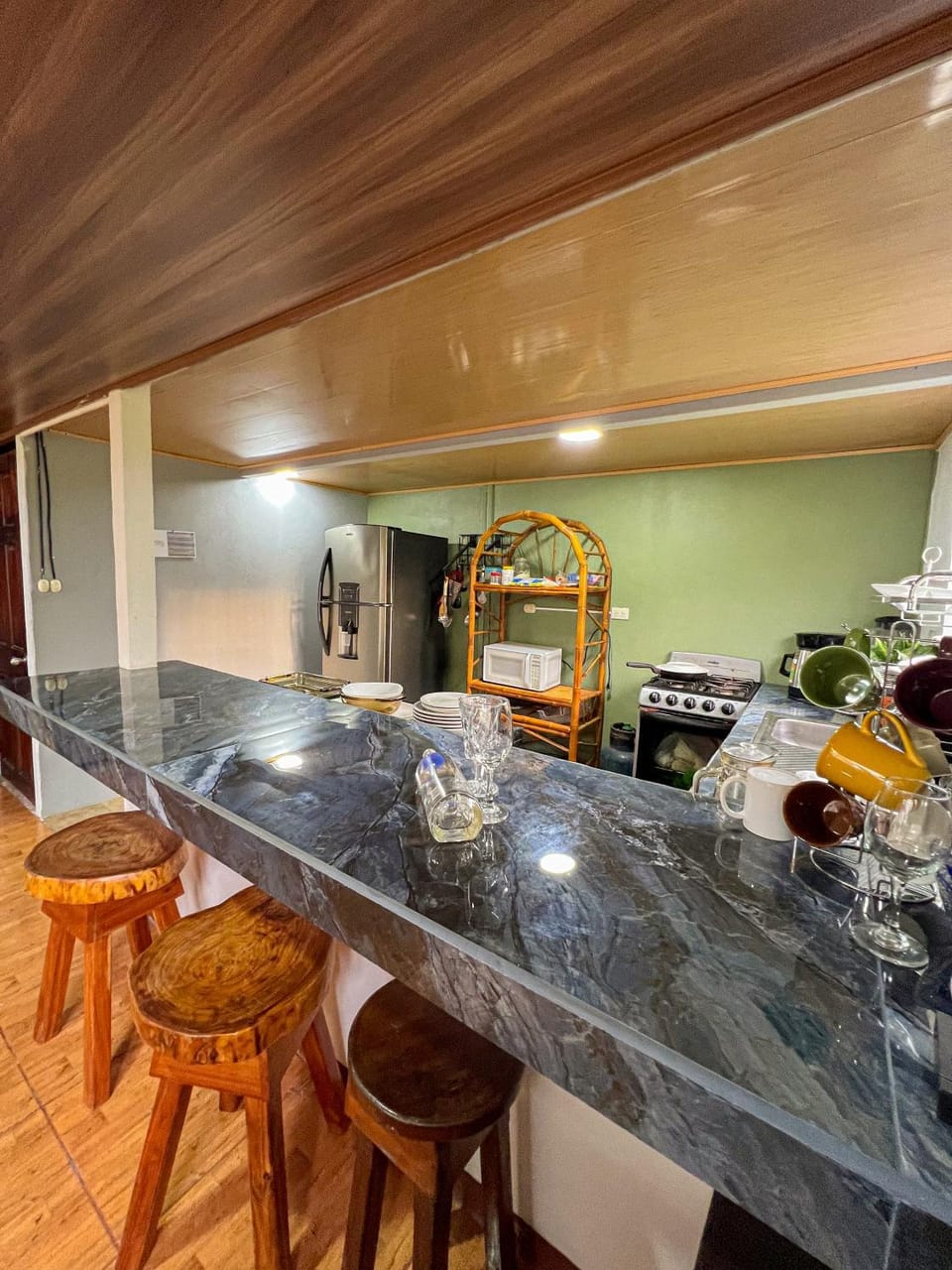 Kitchen or kitchenette, Seating area, Dining area