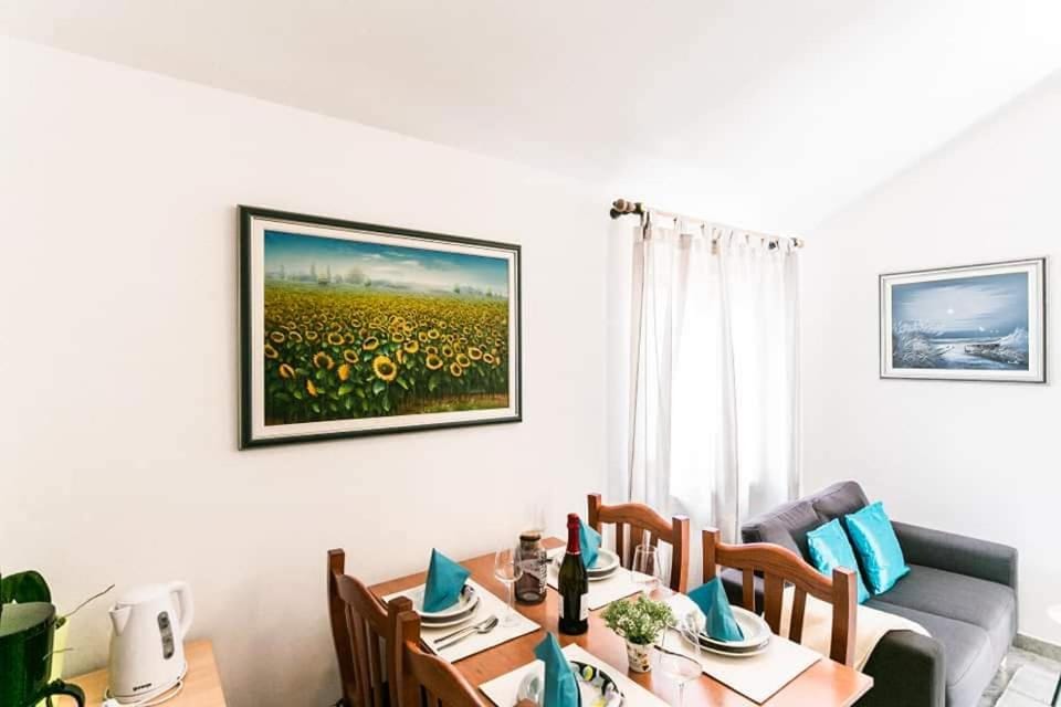 Apartmani Derocchi Apartment in Pula