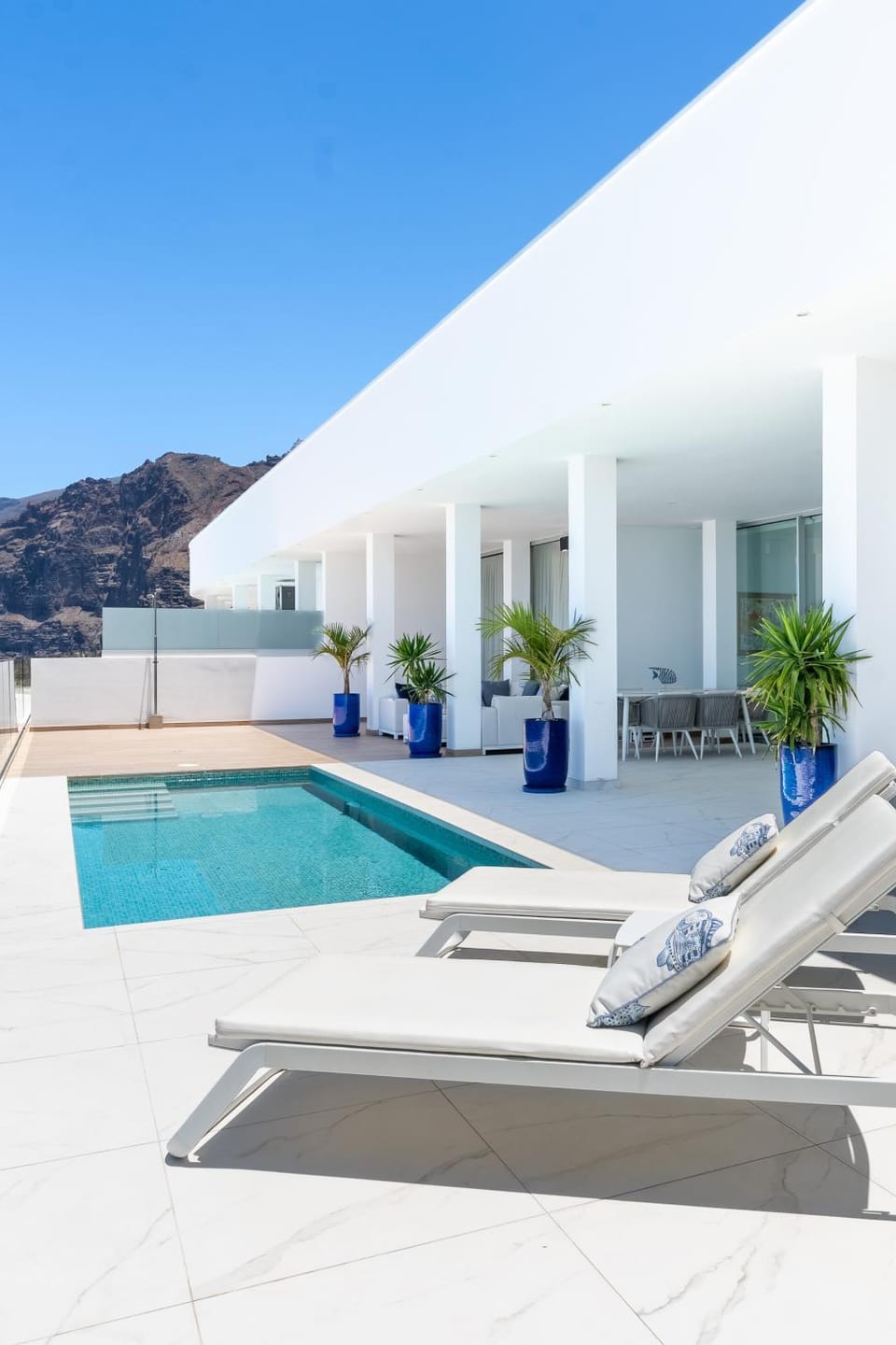 Natural landscape, Balcony/Terrace, Pool view, Swimming pool, sunbed