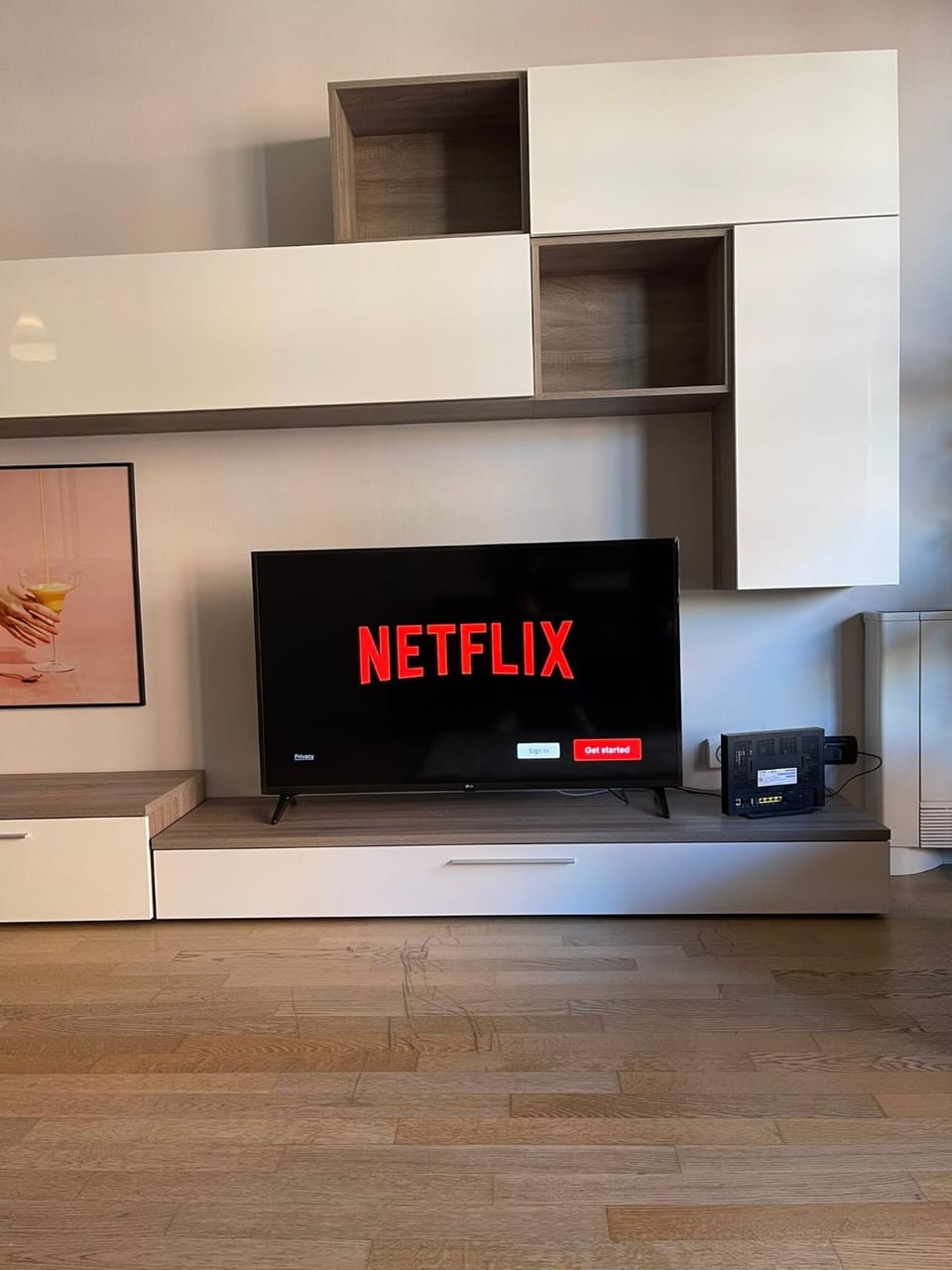 Communal lounge/ TV room, TV and multimedia