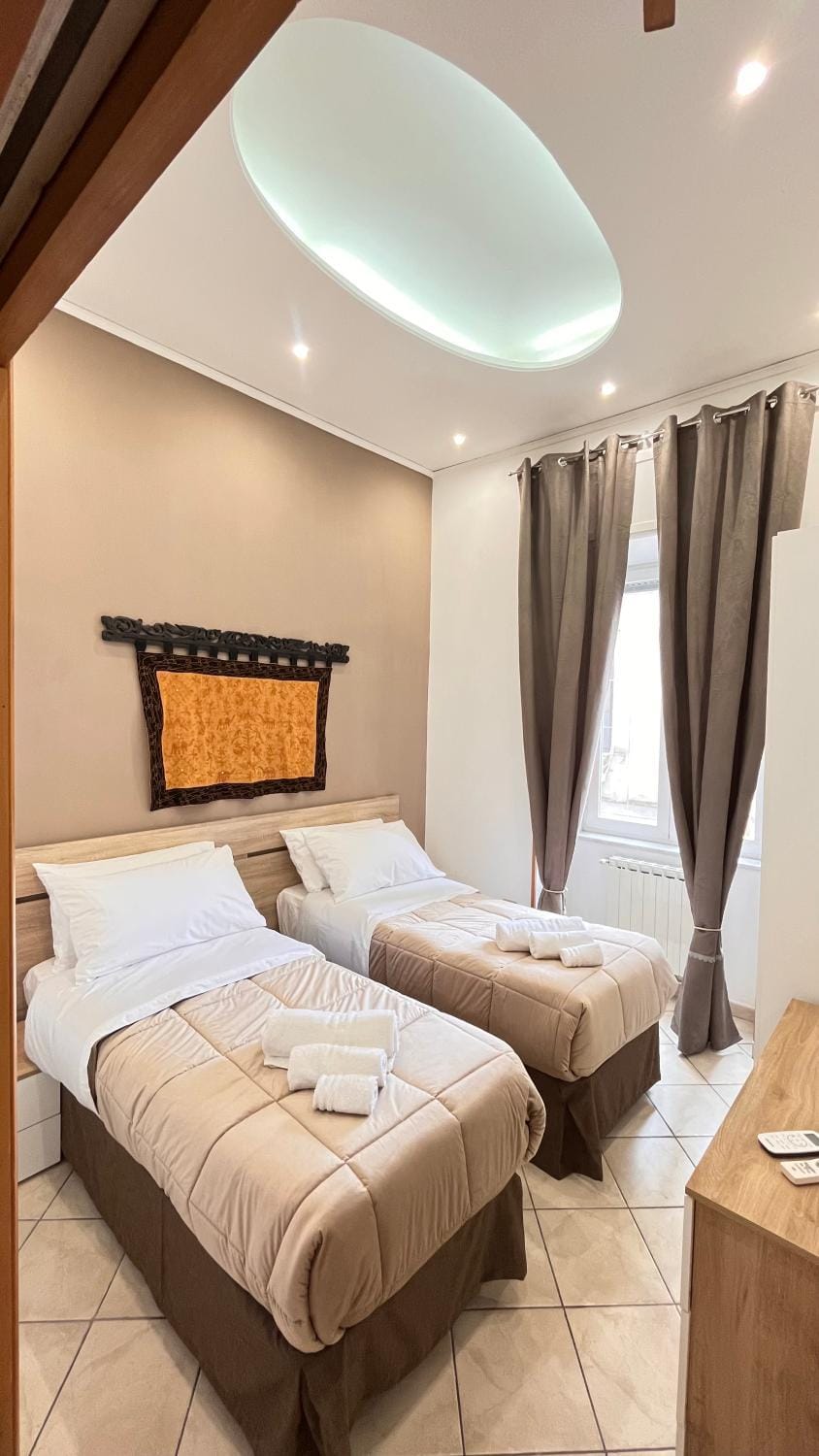 Bed, Living room, Photo of the whole room, Seating area, Bedroom, towels