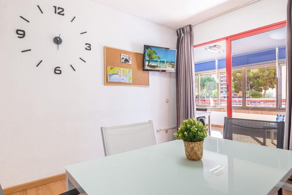 TV and multimedia, Dining area