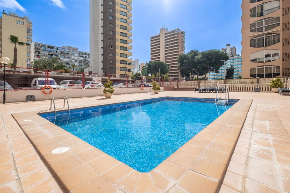 Day, Pool view, Swimming pool, Parking, sunbed