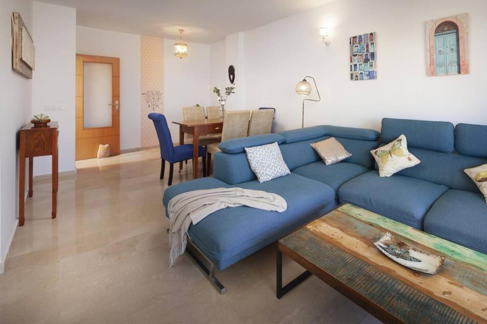 Communal lounge/ TV room, Lounge or bar