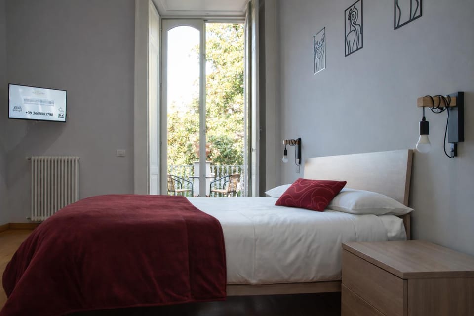 Bed, Balcony/Terrace, Bedroom