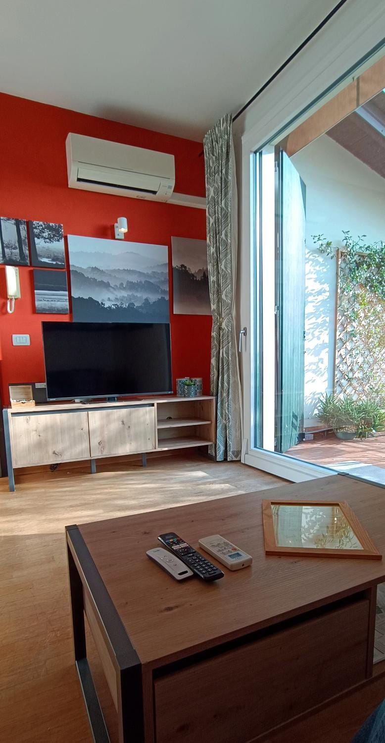 Bilocale tra città e colline. Apartment in Emilia-Romagna
