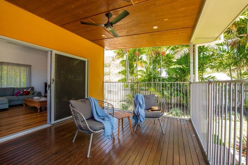 Little Butterfly House in Florence Bay