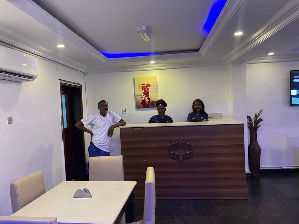 Staff, People