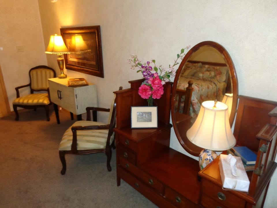 C23, Two bedroom, two bath log-sided, luxury Harbor North cottage with hot tub cottage House in Lake Ouachita