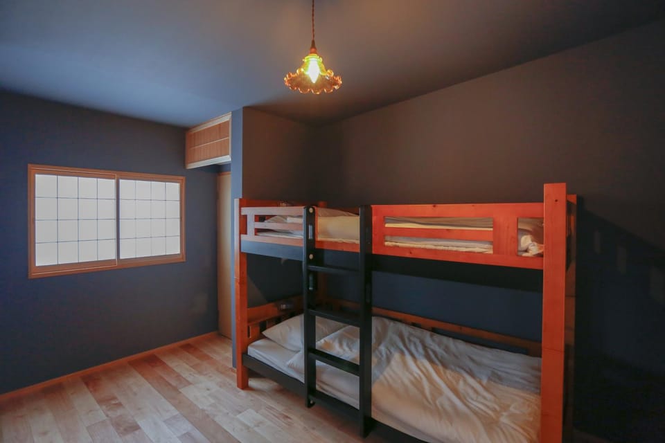 bunk bed