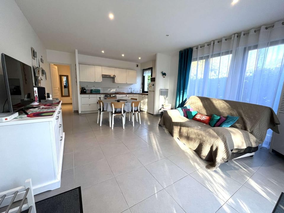 Terrasse au calme, cœur de Bénodet, appartement à 400m de la plage avec parking privatif Apartment in Bénodet