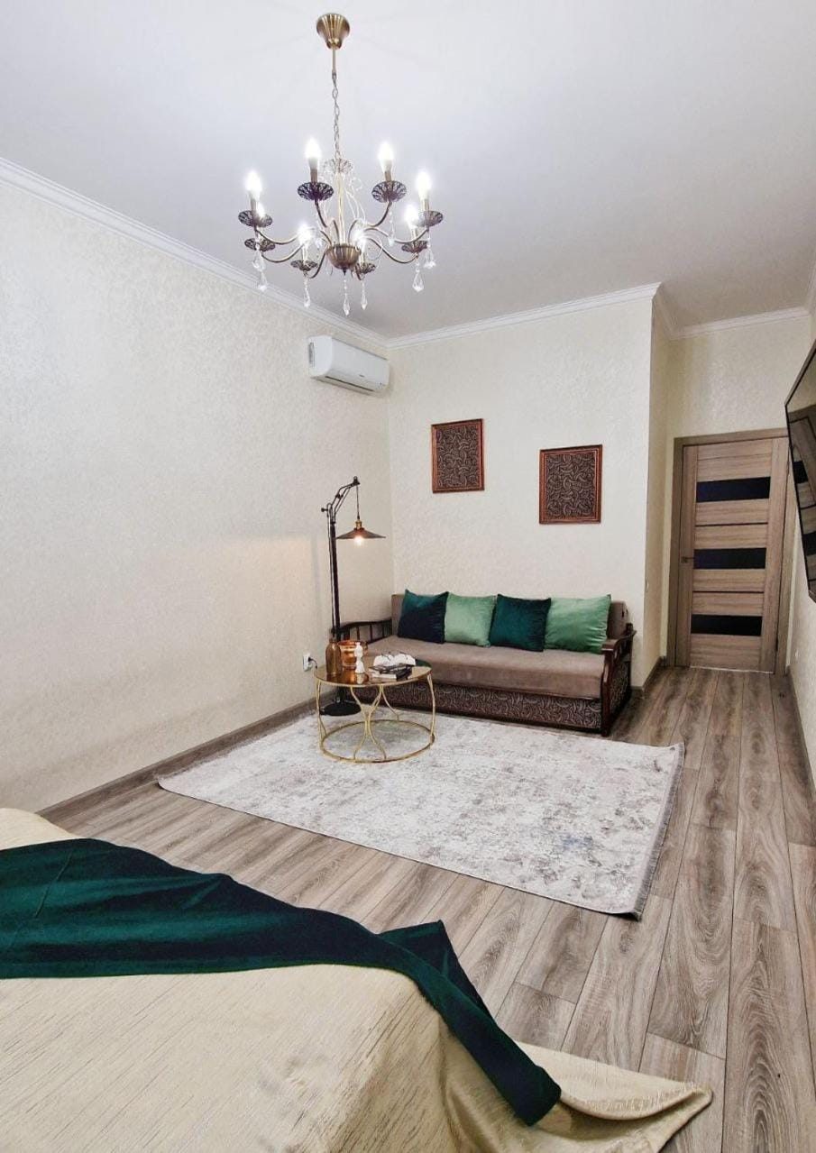 Photo of the whole room, Seating area, Bedroom