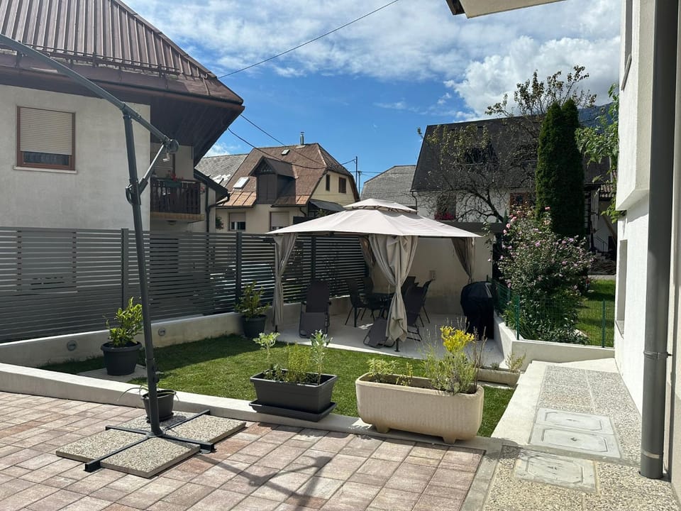 Patio, Garden, Garden view