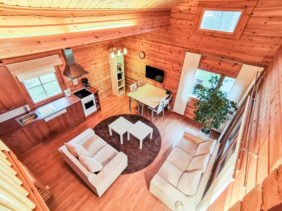 Peaceful log cabin in the country Cabin in Uusimaa