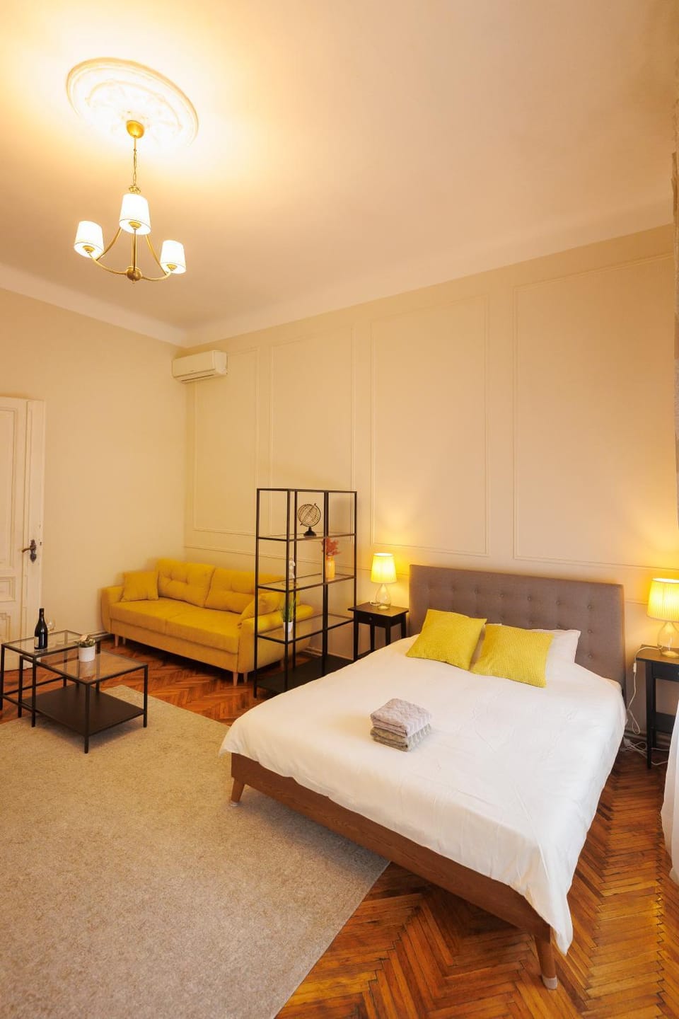 Living room, Bedroom