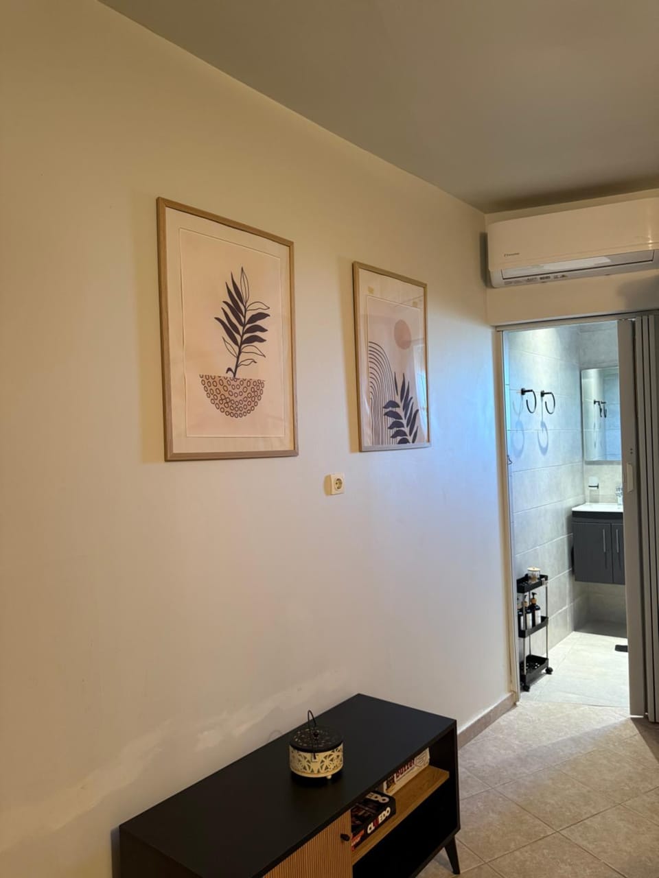 Property building, Seating area