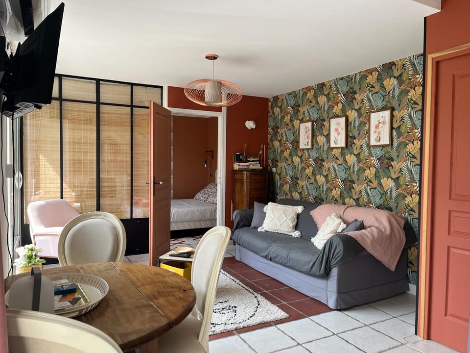 Living room, Seating area