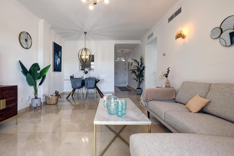 Aloha Gardens in Puerto Banus (Marbella) Apartment in Marbella