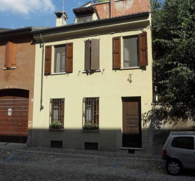 Property building, Parking