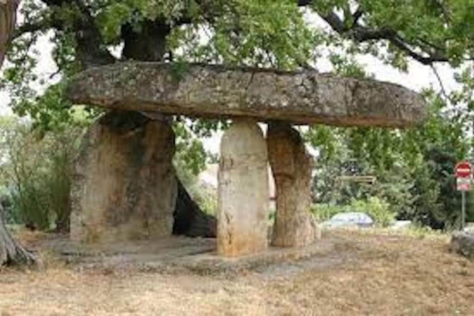 Nearby landmark