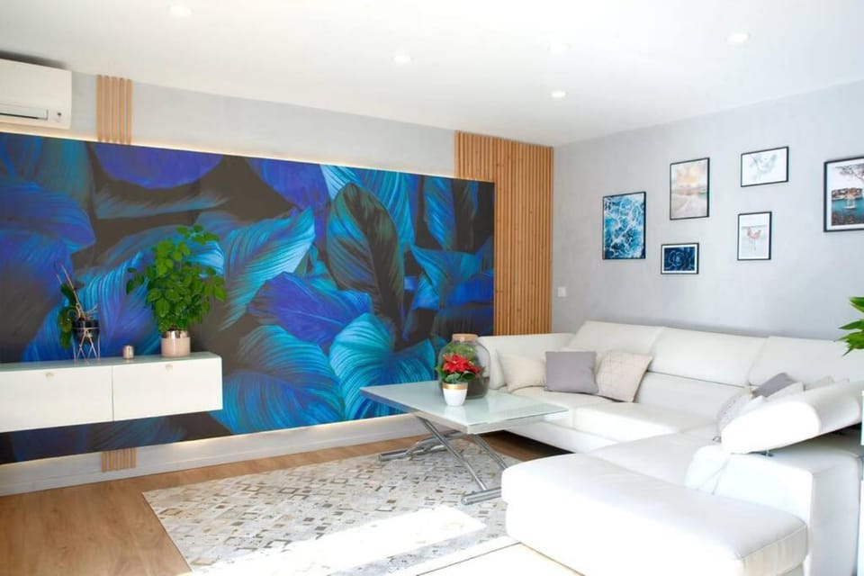T3 Le Designer 4è-Terrasse-climatisation & Netflix Apartment in Marseille